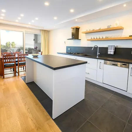 וילה Luxury Beach House, Private Pool, Stunning Sunsets, Karpuz