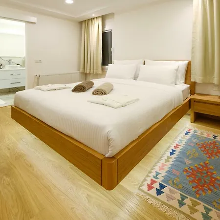 Luxury Beach House, Private Pool, Stunning Sunsets, Karpuz וילה *