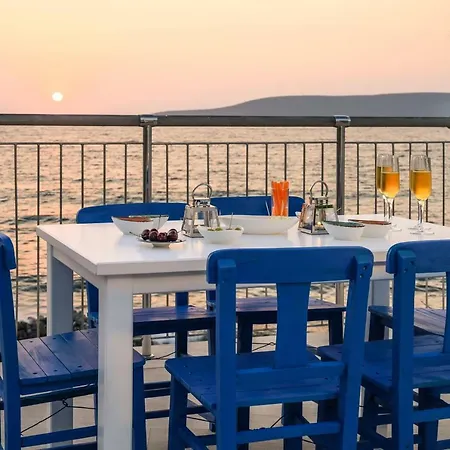 וילה Luxury Beach House, Private Pool, Stunning Sunsets, Karpuz *