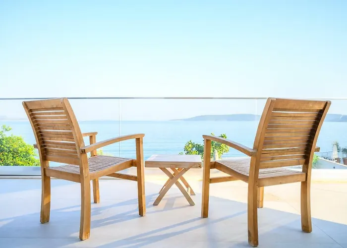 Luxury Beach House, Private Pool, Stunning Sunsets, Karpuz *