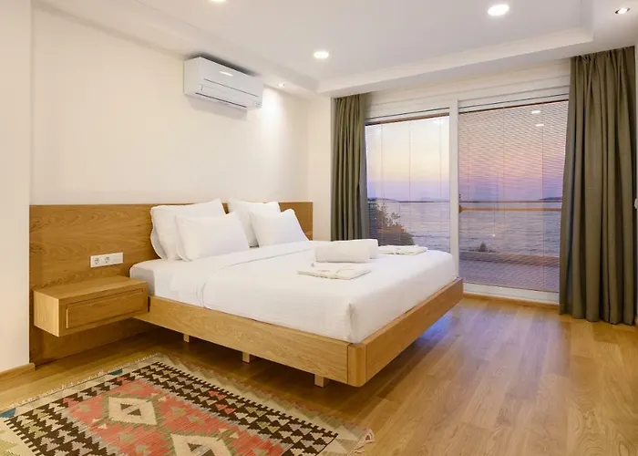 Luxury Beach House, Private Pool, Stunning Sunsets, Karpuz 别墅 Camlik (Bodrum)