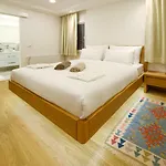 Luxury House, Private Pool, Stunning Sunsets, Karpuz 别墅 *