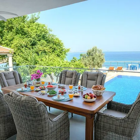 Luxury House, Private Pool, Stunning Sunsets, Karpuz 别墅 *