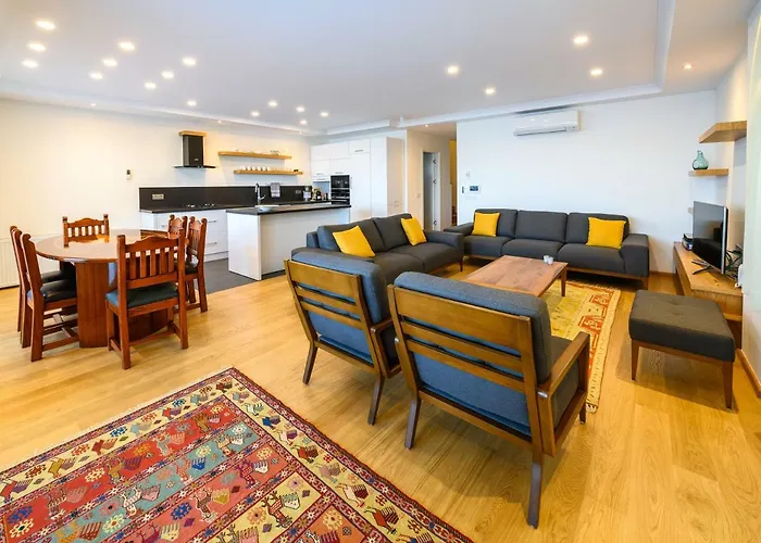 Luxury Beach House, Private Pool, Stunning Sunsets, Karpuz فيلة *